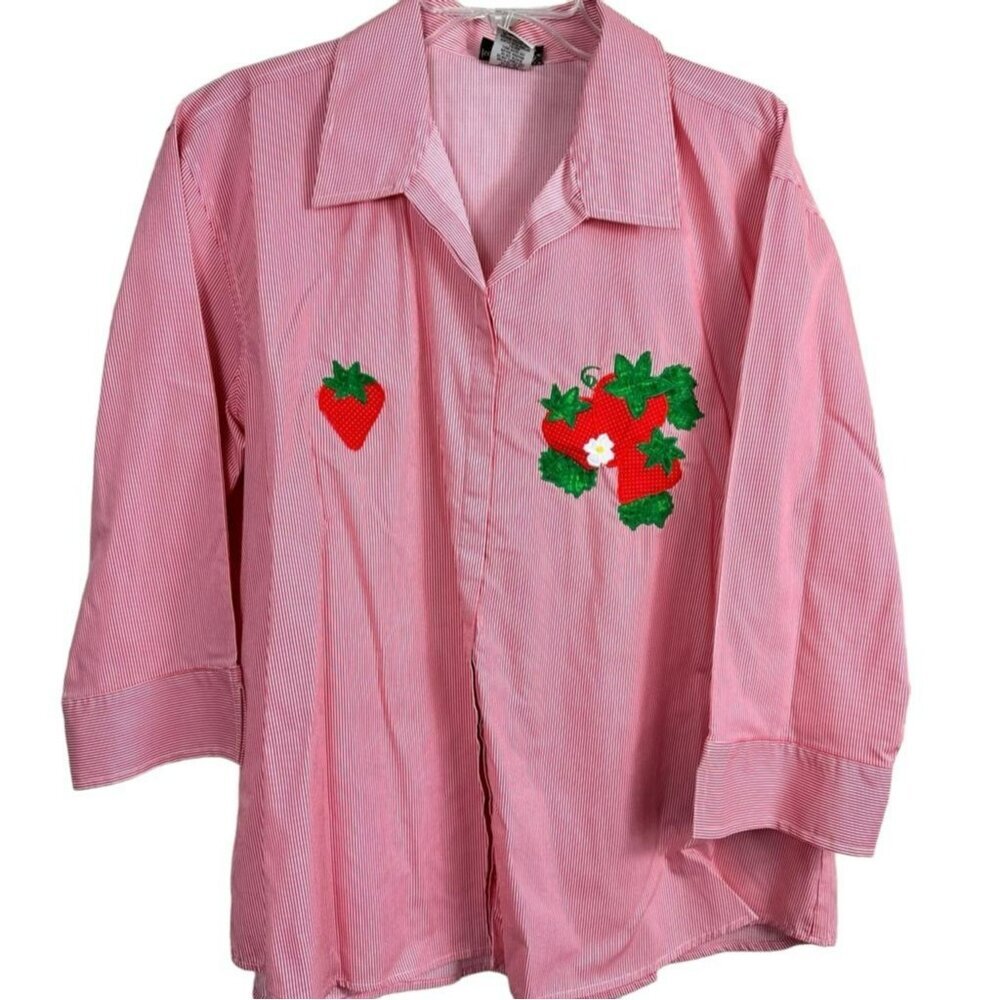 Isaac's Designs Women's Button Down Shirt‎ Strawberry Appliquéd Size XL